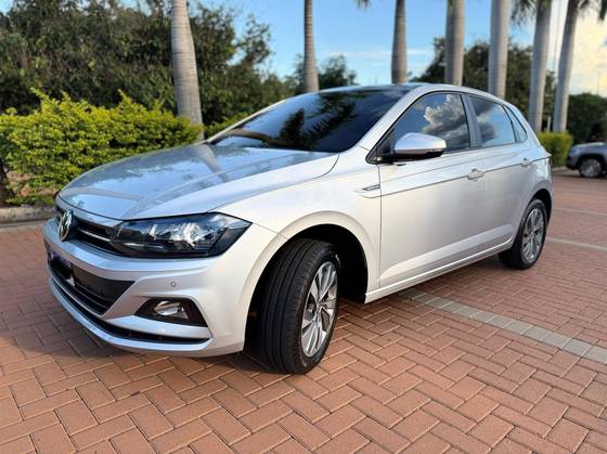 VOLKSWAGEN POLO 1.0 200 TSI COMFORTLINE AUTOMÁTICO
